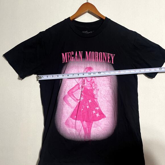 Megan Moroney Pink Photo Black Tour Concert T-Shirt Tee Country Merch - Size M - Picture 4 of 5